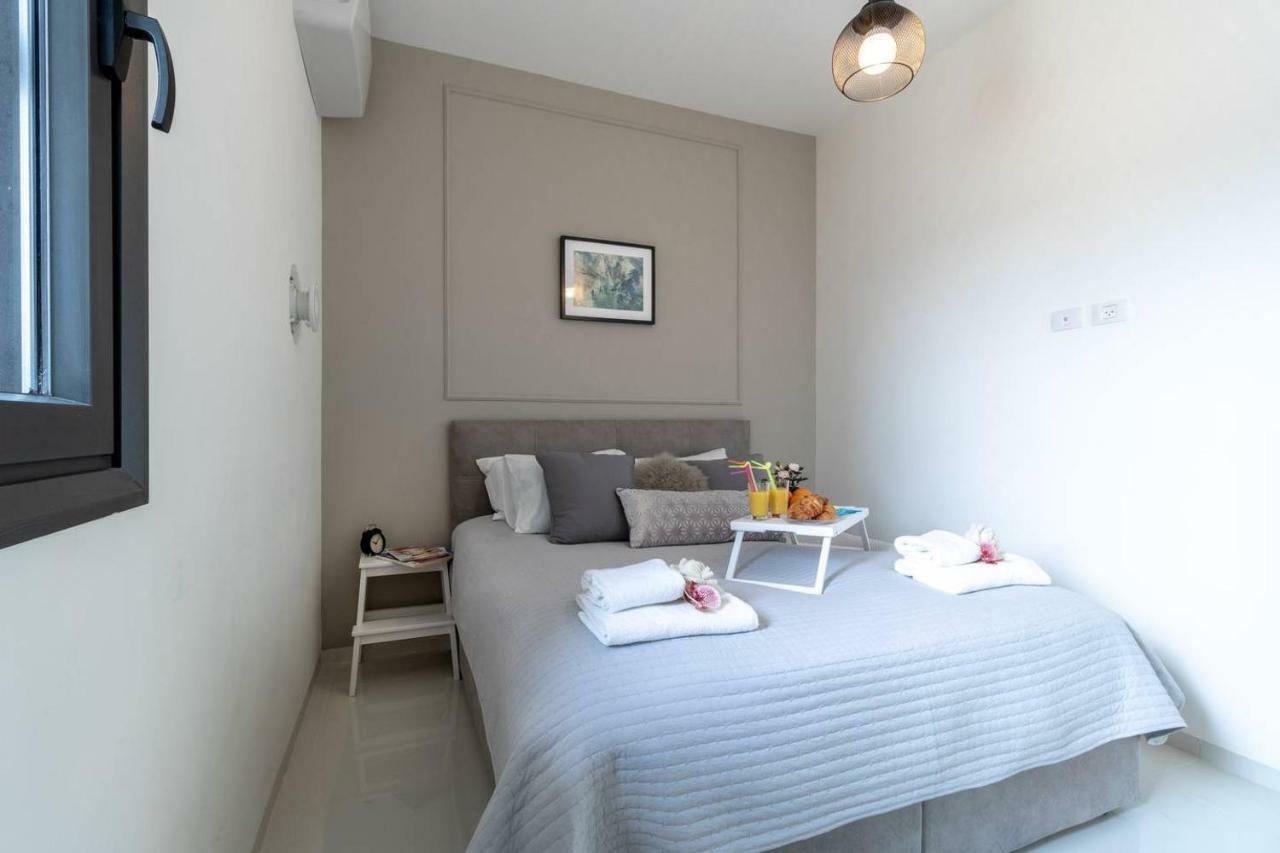 Magical 2Br/Parking With Amazing View, City Center エルサレム エクステリア 写真