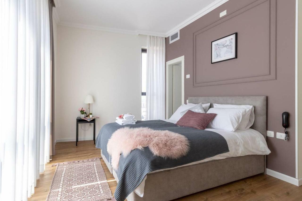 Magical 2Br/Parking With Amazing View, City Center エルサレム エクステリア 写真