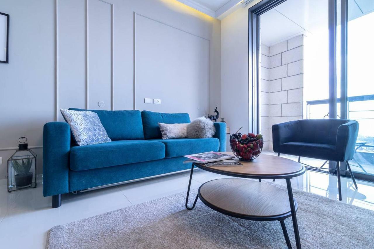 Magical 2Br/Parking With Amazing View, City Center エルサレム エクステリア 写真