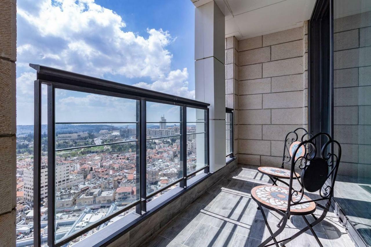 Magical 2Br/Parking With Amazing View, City Center エルサレム エクステリア 写真